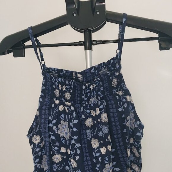 Old Navy Blue Flower Tank - Picture 11 of 14
